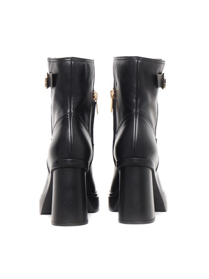 Santoni Heeled ankle boots