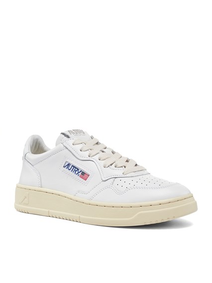 AUTRY White Medalist sneakers