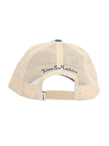 DEUS EX MACHINA Caps