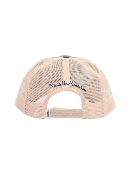 DEUS EX MACHINA Caps