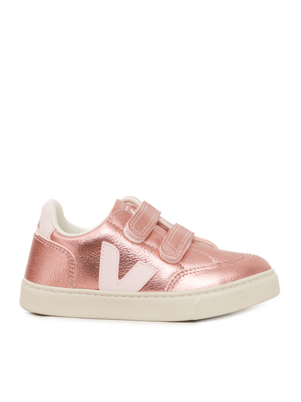 Veja SMALL V-12 LEATH NACRE_LASSI