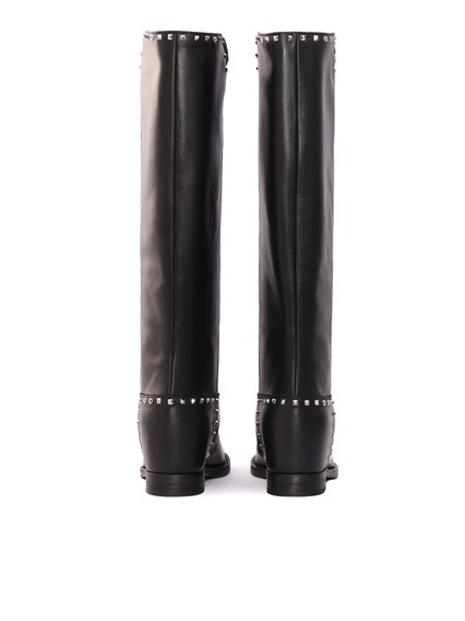 VIA ROMA 15 STIVALE SPACCO BORDI PIRAMIDI