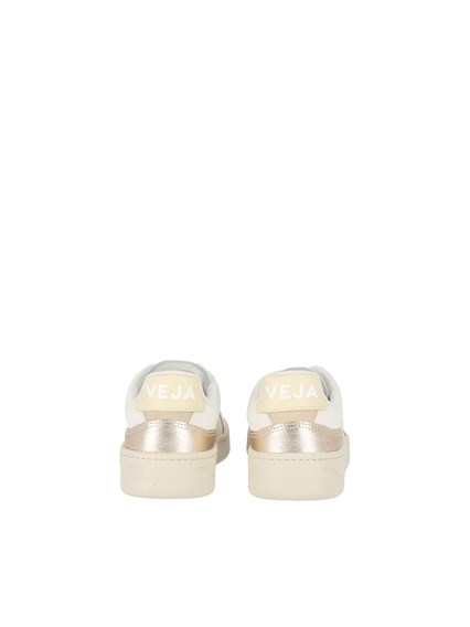 VEJA V-90 WHITE_CALCAIRE_PLATINE