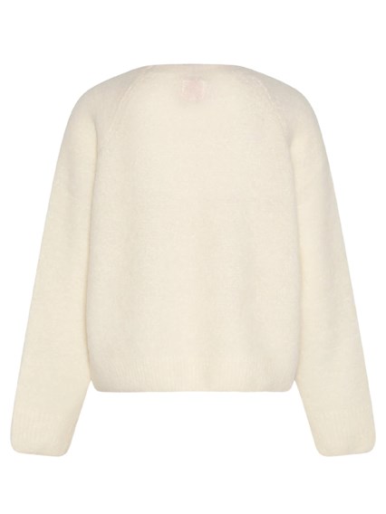 AO76 betty c-neck